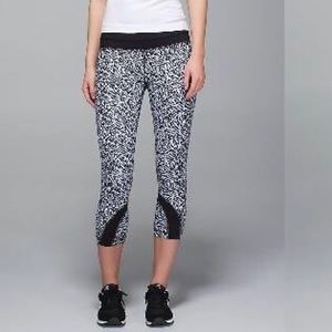LULULEMON Run: Inspire Crop II Mini Brushed Animal